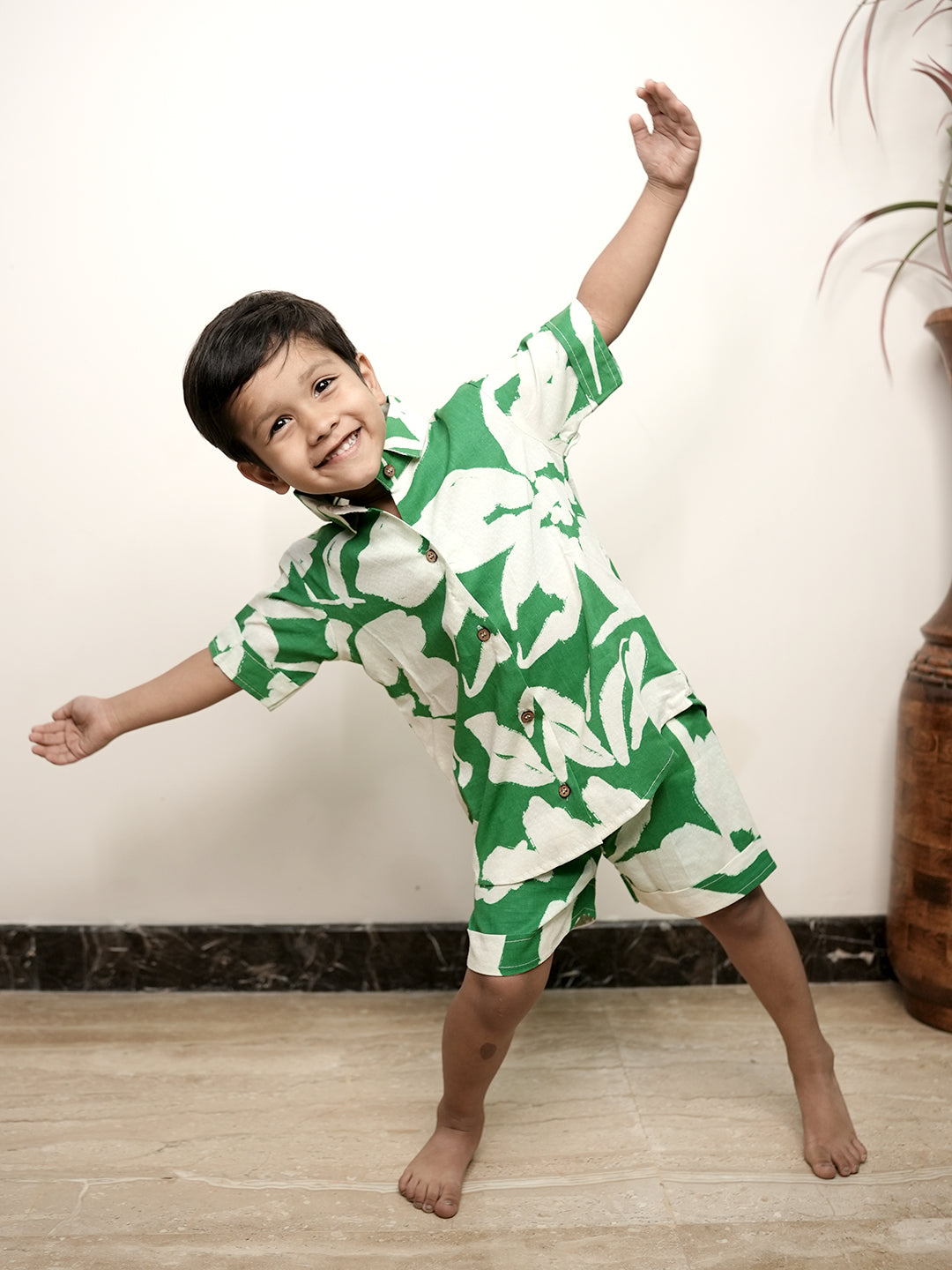 Green Leaf Print Rayon-Cotton Nightwear Set
